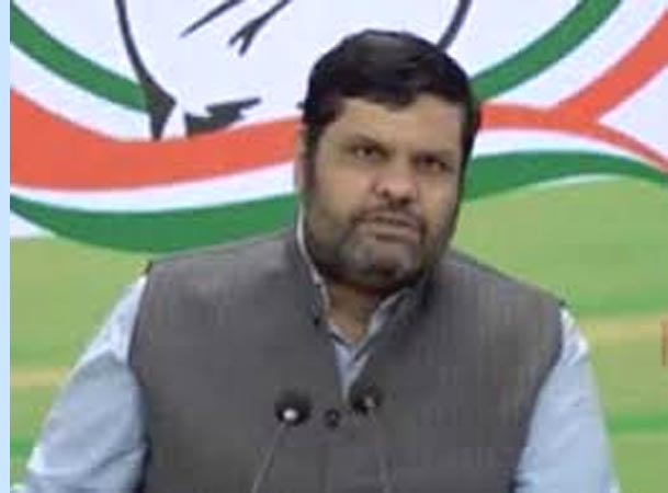 कांग्रेस ने जम्मू-कश्मीर का पूर्ण राज्य का दर्जा बहाल करने और निष्पक्ष चुनाव की मांग की कांग्रेस ने जम्मू-कश्मीर का पूर्ण राज्य का दर्जा बहाल करने और निष्पक्ष चुनाव की मांग की